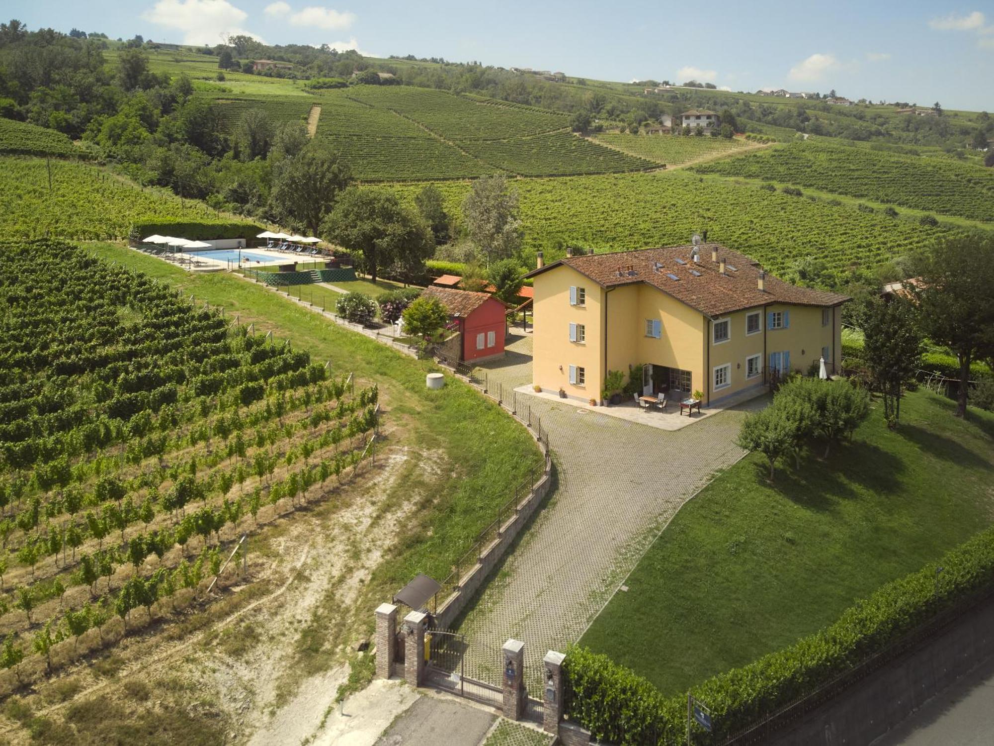 Vigna Dell'Acqua Vila Santo Stefano Belbo Exterior foto