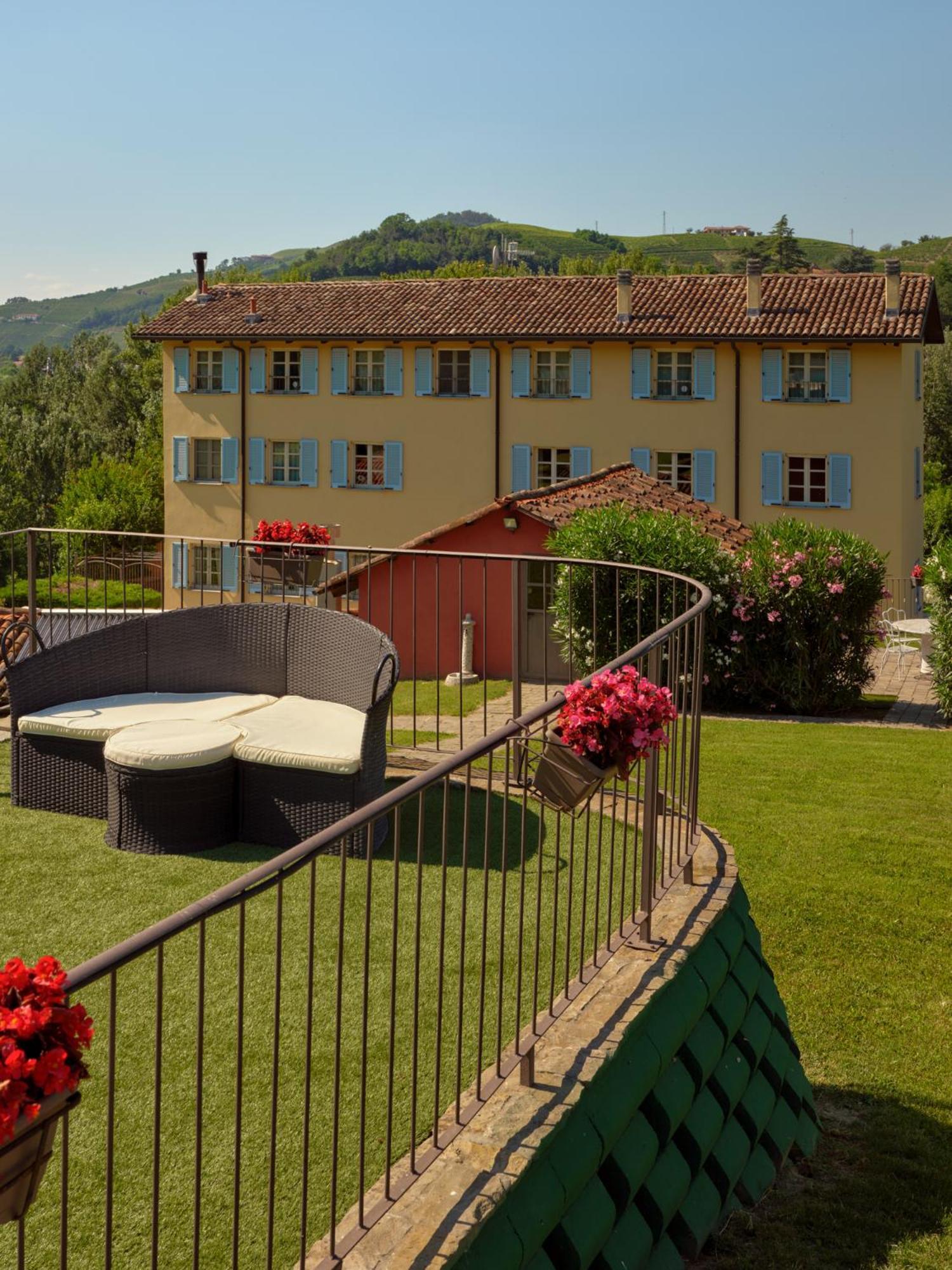 Vigna Dell'Acqua Vila Santo Stefano Belbo Exterior foto