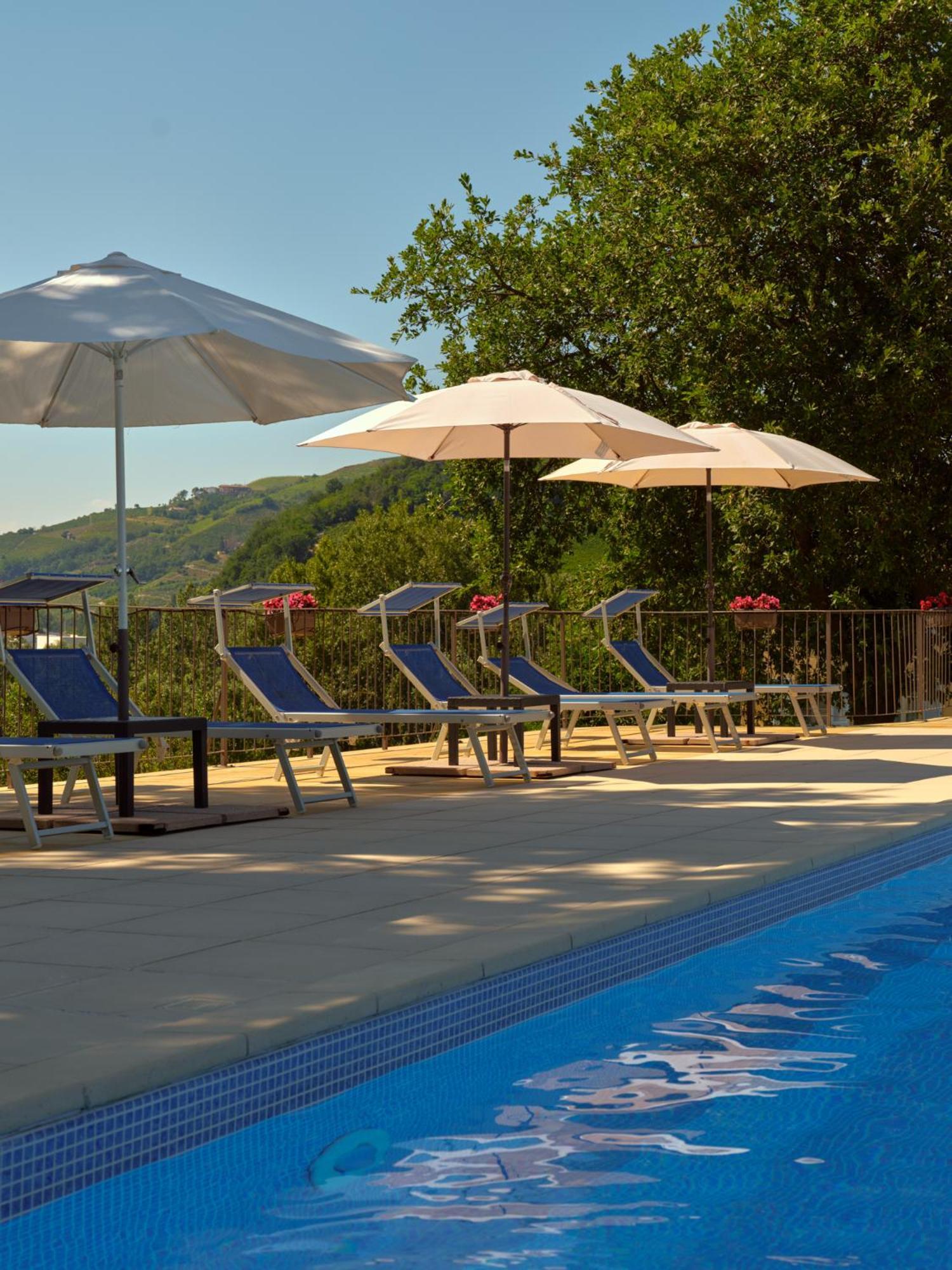 Vigna Dell'Acqua Vila Santo Stefano Belbo Exterior foto